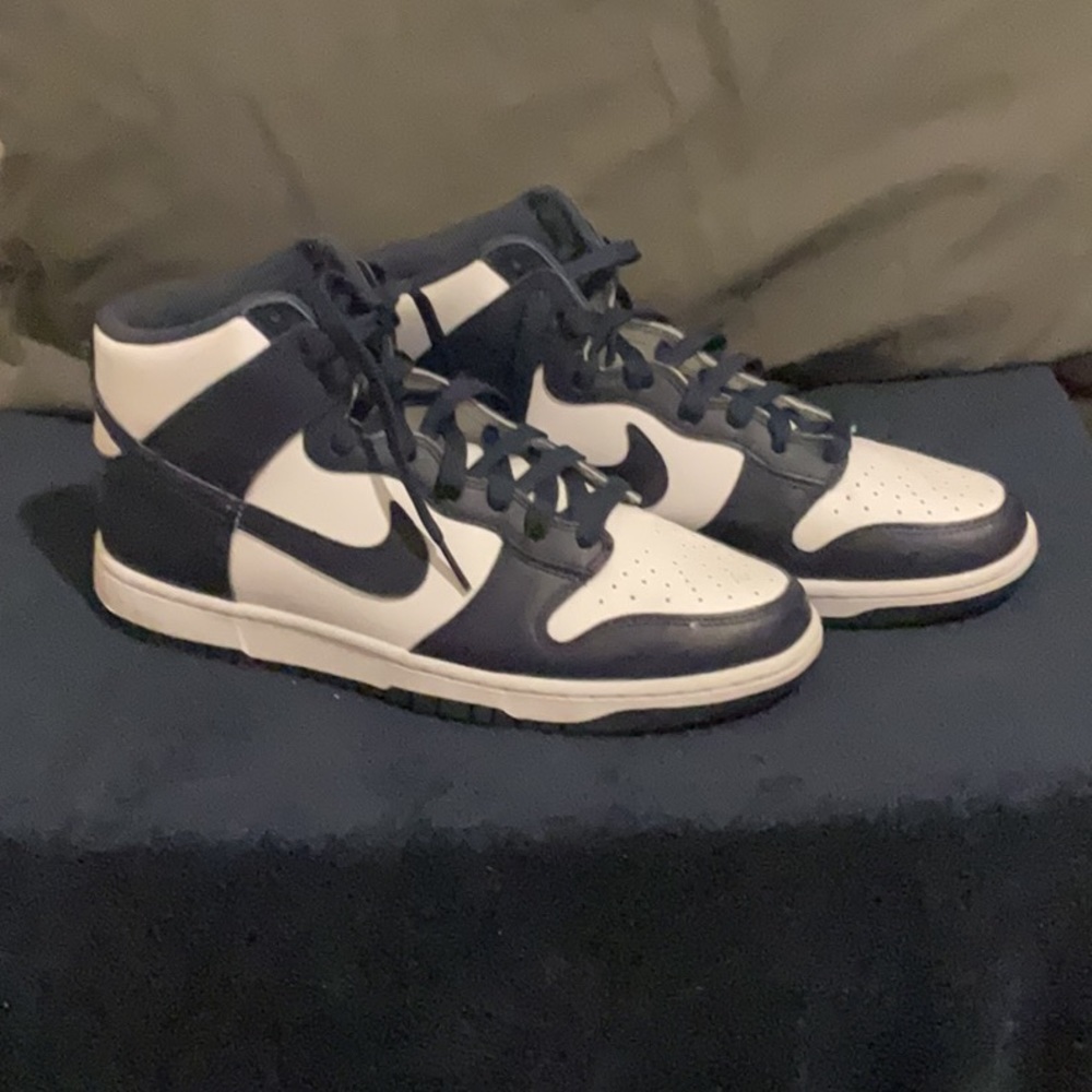 Midnight navy Nike dunks high